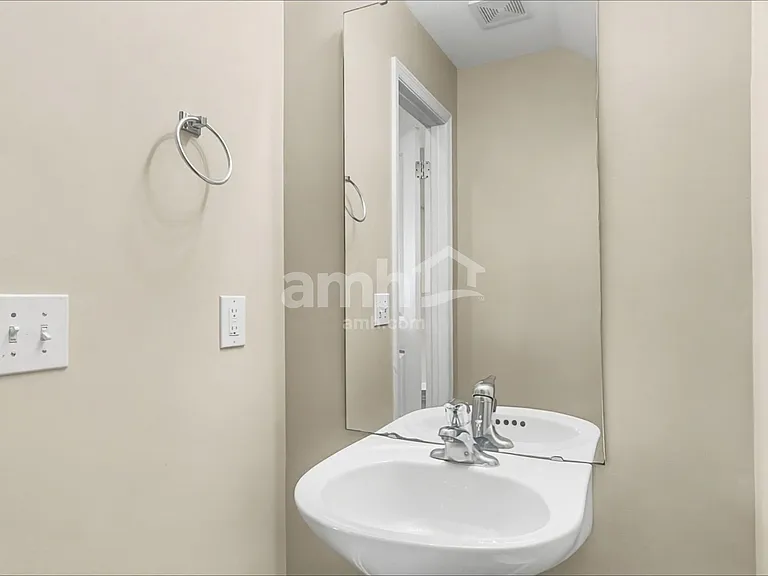 578 English Oak Cir — Photo 9
