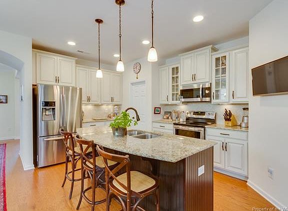 5th image of this home