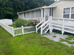 61 Elm St, East Windsor, CT 06088