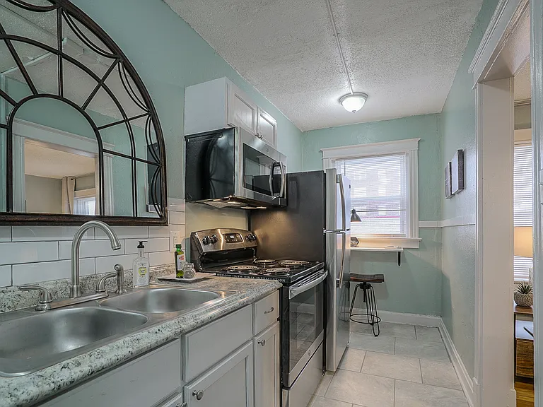 3721 Broadway Blvd #11 — Photo 9