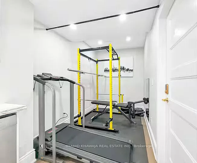1328 Aymond Cres #BASEMENT — Photo 17