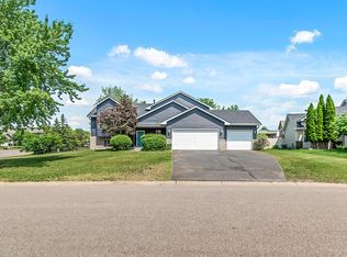 9906 Evergreen Ave N, Brooklyn Park, MN 55443