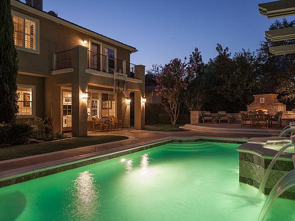 Incredible pool design.