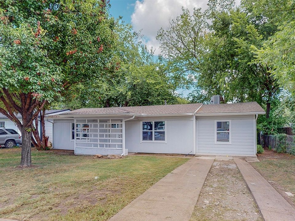 1st image of 2766 E Ann Arbor Ave