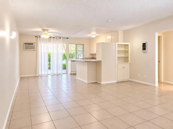 7835 Cowles Mountain Ct Unit B10, San Diego, CA 92119