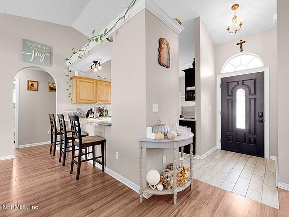 2nd image of 2875 MAJESTIC OAKS Lane