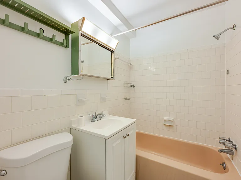 3433 Mount Pleasant St NW #302 — Photo 23