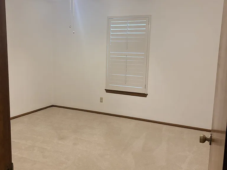 315 Partnership Rd — Photo 8