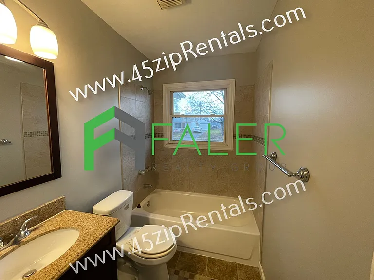 1244 Frost Cir — Photo 9