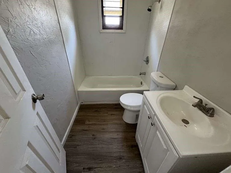 904 E Stanford St — Photo 14