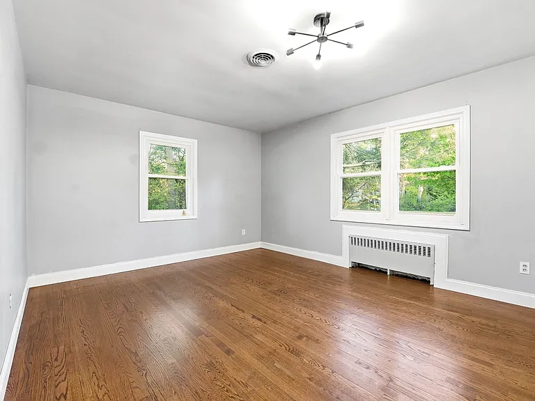 1116 N Maple Ave — Photo 12