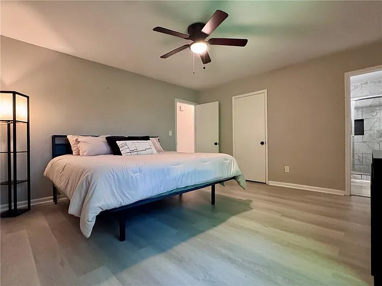 3814 Whaley Ct — Photo 7