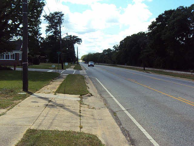2nd image of 509 W Nashville Ave