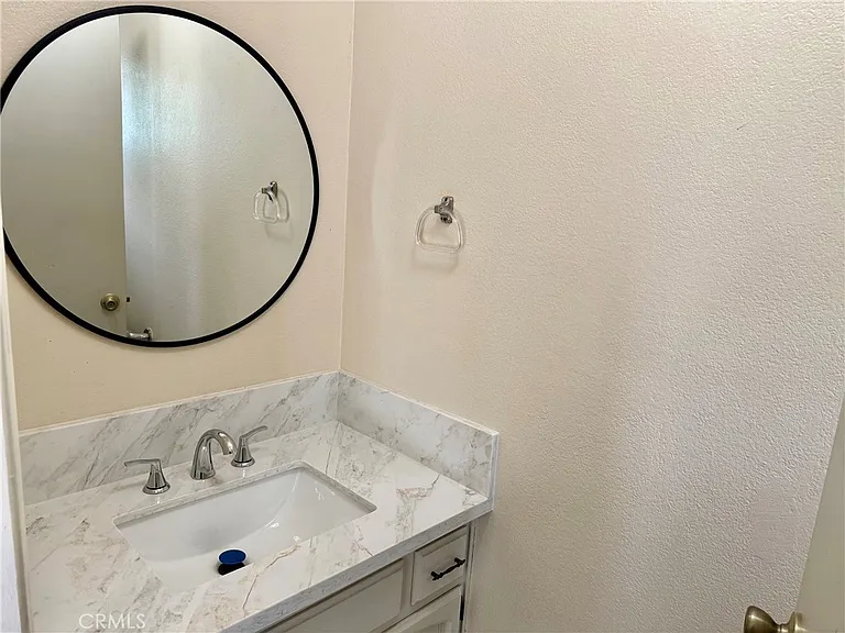 317 E Duarte Rd #4 — Photo 21