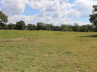 Derby Ln, Madisonville, TX 77864