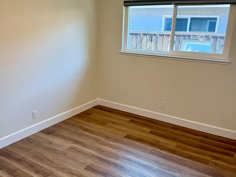 698 Chemeketa Dr — Photo 12