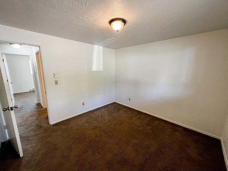 2512 Honeysuckle Way NE — Photo 19