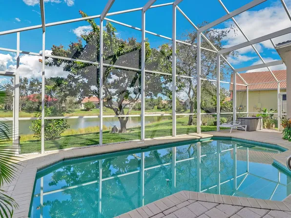 1059 Jardin Dr, Naples, FL 34104