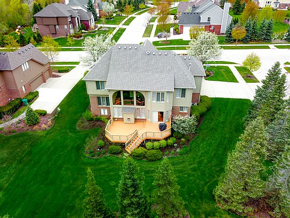 2nd image of 47202 White Pines Dr