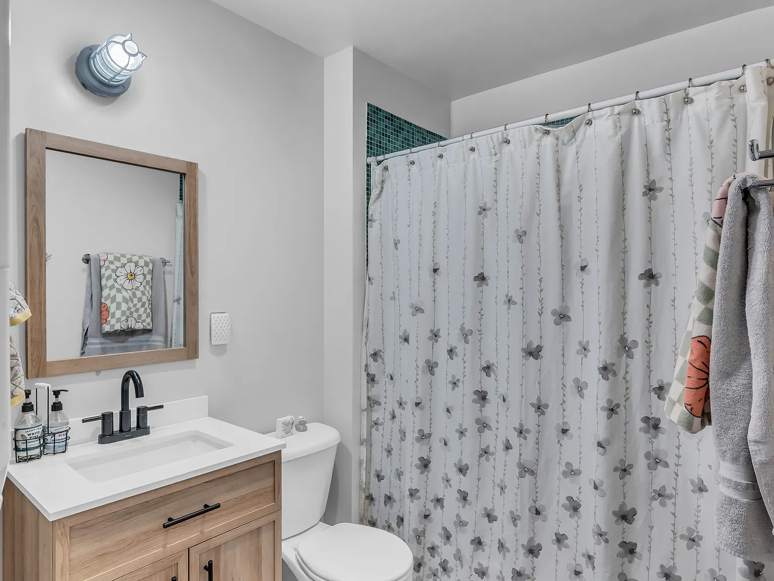 2 bed, 830 sqft, $2,750 — Photo 4