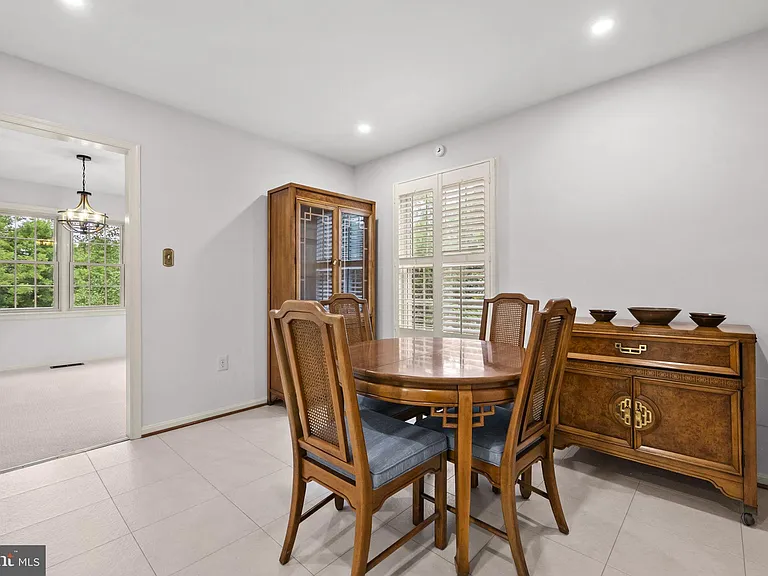 6056 Morgan Ct — Photo 25