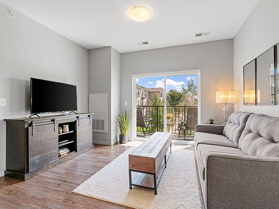 Arcadia - 2 Bed / 2 Bath - 1,016 Sq.Ft.