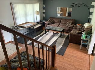 1504 Lindale Ln, Green Bay, WI 54313