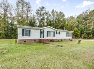 958 Walter Holmes Rd, Maple Hill, NC 28454