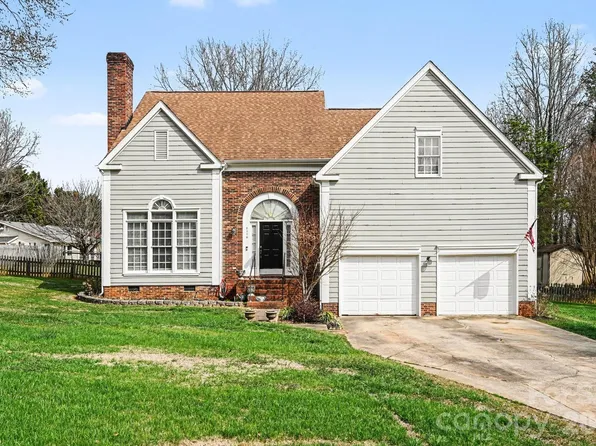 3110 Ivy Creek Rd, Gastonia, NC 28056