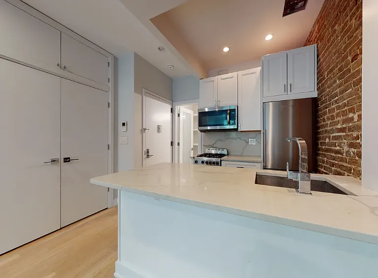 216 E 84th St #3C — Photo 9