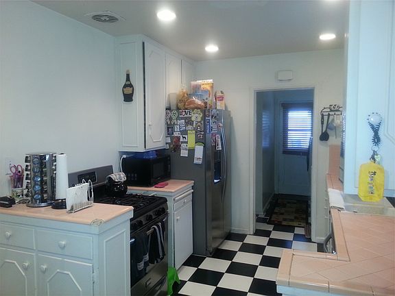 4th image of 15145 Alondra Blvd