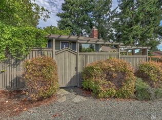 3800 SW 102nd St, Seattle, WA 98146