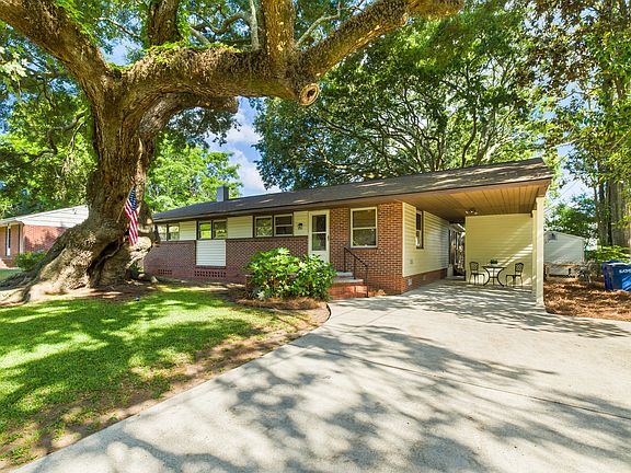 3rd image of 2111 Barbour Dr