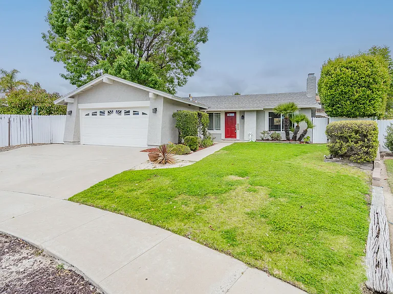 6894 N Auburn Cir — Photo 33