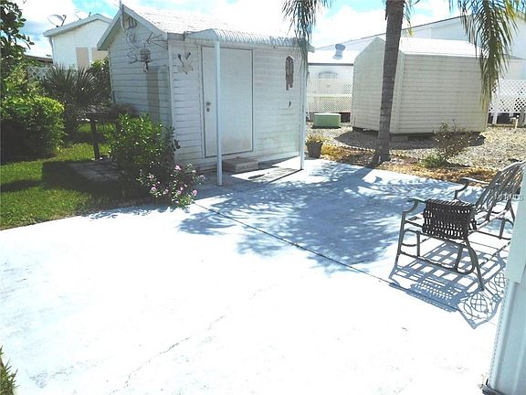 3rd image of 356 Pansy St