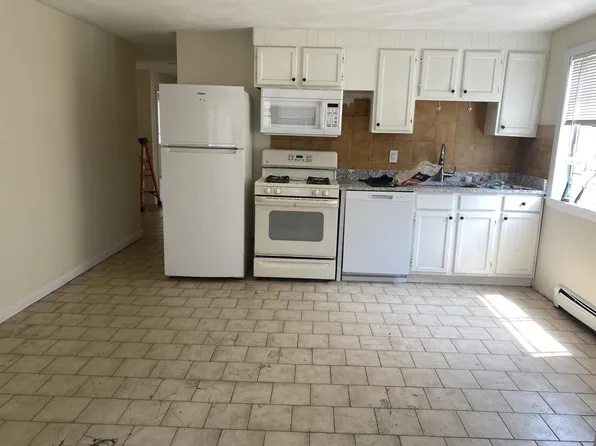 167 College Ave #1, Somerville, MA 02144