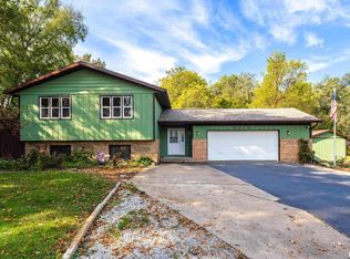 8312 Us Highway 150, Coal Valley, IL 61240