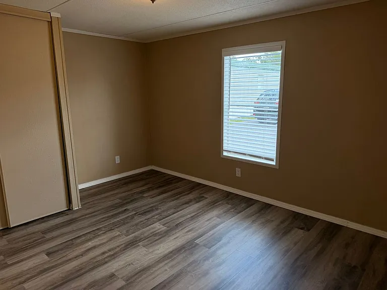 4512 Carla Ln #L — Photo 9