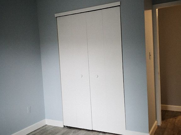 3rd image of 14745 Barclay Ave #1