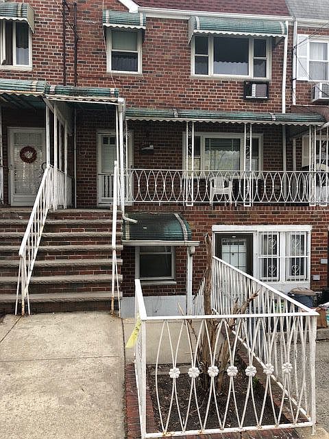 2nd image of 2014 E 68th St #3