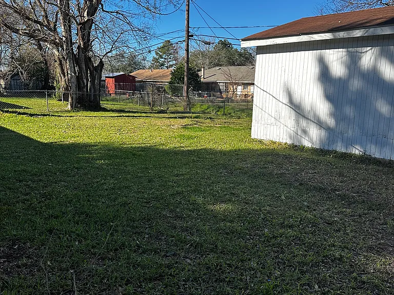 577 Lula Ln — Photo 8