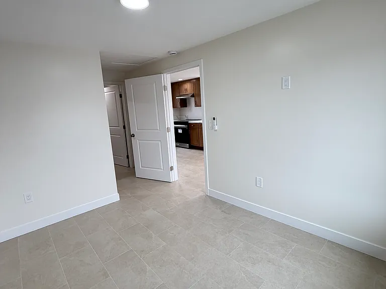 10433 Courson Dr — Photo 7