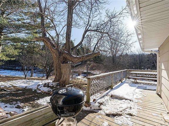 4th image of 32546 Belile Rd