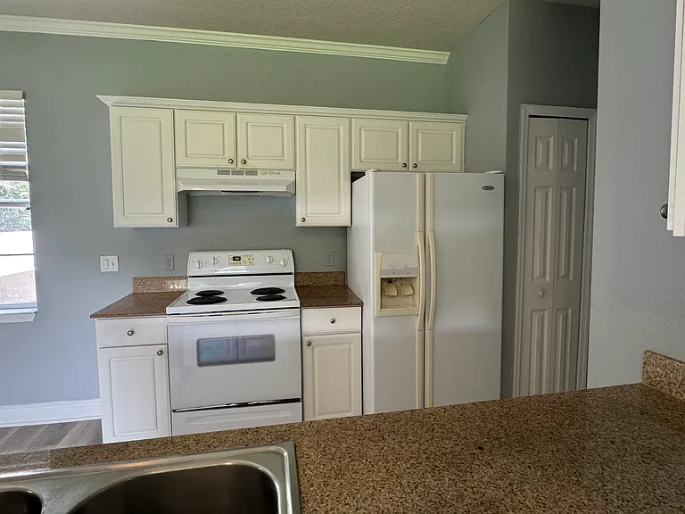 234 Southern Pecan Cir #202 — Photo 13
