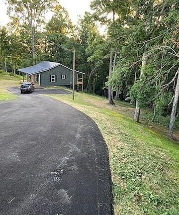 2nd image of 660 Chestnut Grove Rd Lot 7