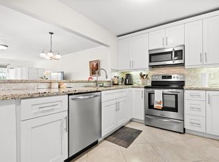 22605 SW 66th Ave APT 204, Boca Raton, FL 33428