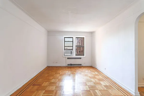 Sold by Griffith Real Estate | media 1