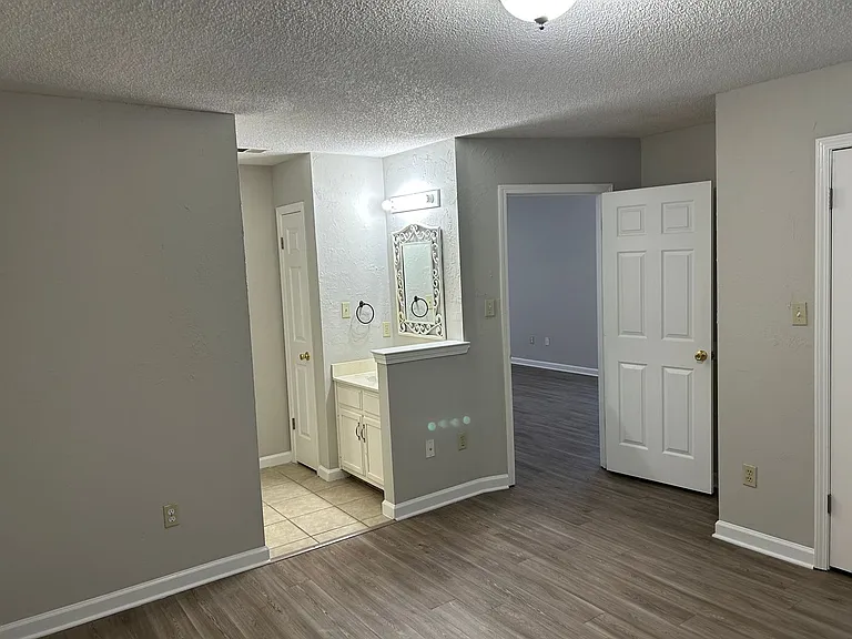 2900 Brachton Cv W — Photo 9