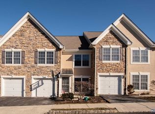 4 Aspen Ter, North Haledon, NJ 07508