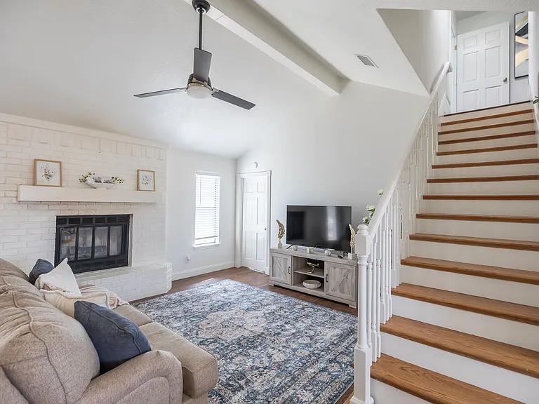 8073 Bonnie Cir — Photo 27
